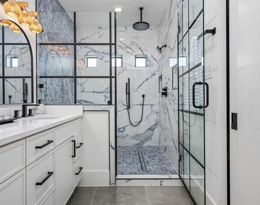 623 Winding Oaks - Photo Thumbnail 38