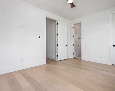 623 Winding Oaks - Photo Thumbnail 44