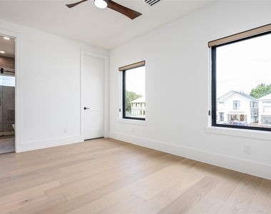 623 Winding Oaks - Photo Thumbnail 43
