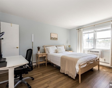 7 Van Vleck - Photo Thumbnail 17