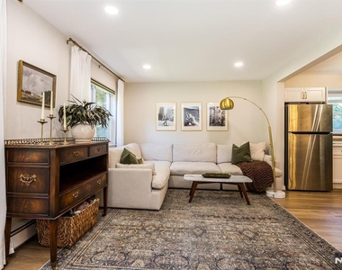 7 Van Vleck - Photo Thumbnail 5