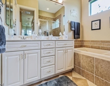 6971 Amen Corner Court - Photo Thumbnail 11