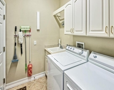 6971 Amen Corner Court - Photo Thumbnail 17