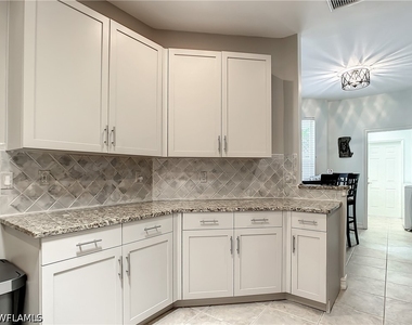 725 Mainsail Place - Photo Thumbnail 20