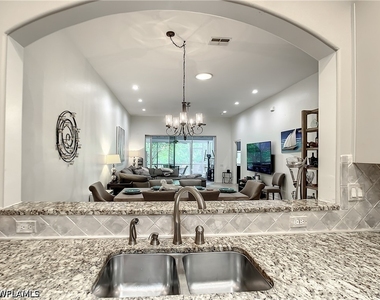 725 Mainsail Place - Photo Thumbnail 21