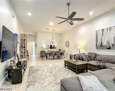 725 Mainsail Place - Photo Thumbnail 7