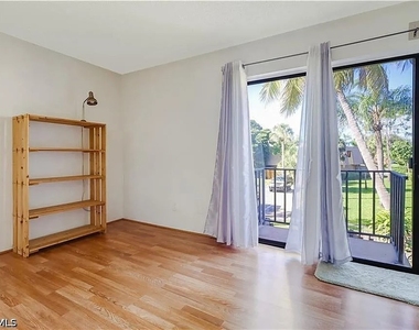 4033 Sandlewood Lane - Photo Thumbnail 12