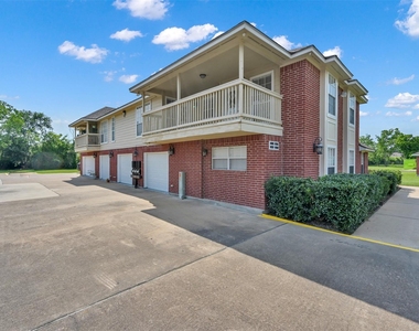 1141 Lovett Street - Photo Thumbnail 22