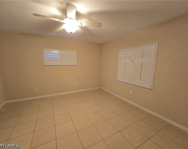 5750 Woodmere Lake Circle - Photo Thumbnail 13