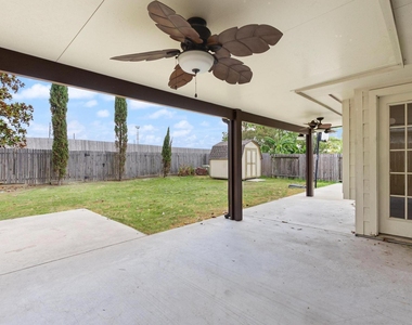 10638 Desert Springs Circle - Photo Thumbnail 21