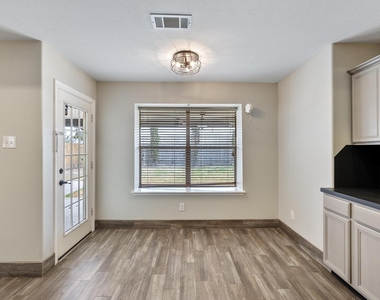 10638 Desert Springs Circle - Photo Thumbnail 10