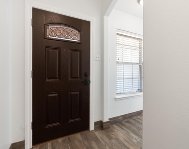 10638 Desert Springs Circle - Photo Thumbnail 19