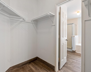 10638 Desert Springs Circle - Photo Thumbnail 11
