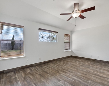 10638 Desert Springs Circle - Photo Thumbnail 13
