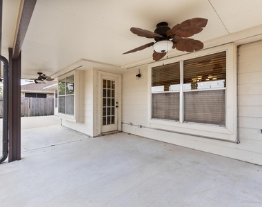 10638 Desert Springs Circle - Photo Thumbnail 22