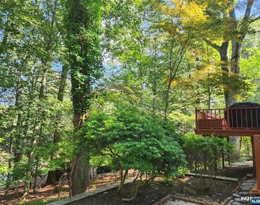 3 Arrowhead - Photo Thumbnail 9