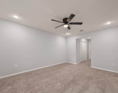 7412 S Hall Street - Photo Thumbnail 29