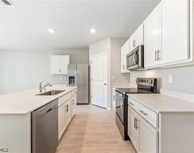 9016 Lawn Court - Photo Thumbnail 3
