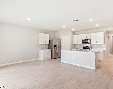 9016 Lawn Court - Photo Thumbnail 4