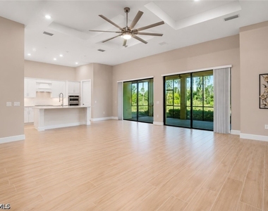 19720 Beechcrest Place - Photo Thumbnail 16