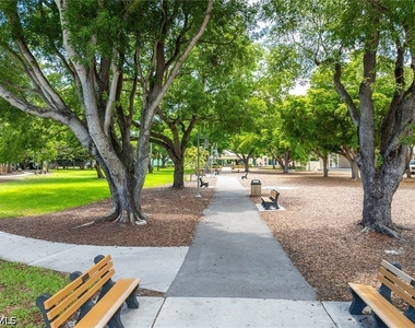 547 101st Avenue N - Photo Thumbnail 22