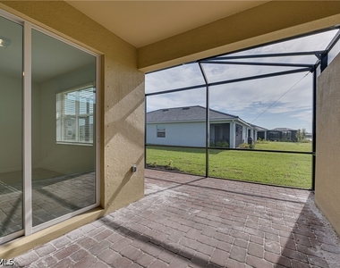2620 Vine Avenue - Photo Thumbnail 24