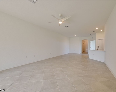 2620 Vine Avenue - Photo Thumbnail 6