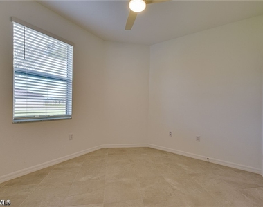 2620 Vine Avenue - Photo Thumbnail 18