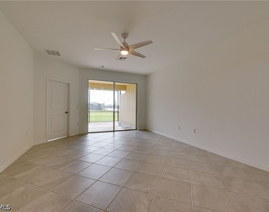 2620 Vine Avenue - Photo Thumbnail 5