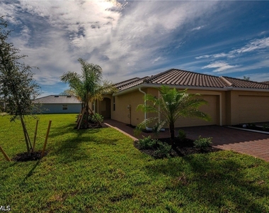 2620 Vine Avenue - Photo Thumbnail 1