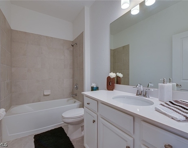 2620 Vine Avenue - Photo Thumbnail 19