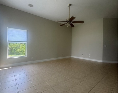 2673 Fishtail Palm Court - Photo Thumbnail 5