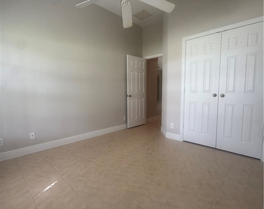 2673 Fishtail Palm Court - Photo Thumbnail 13