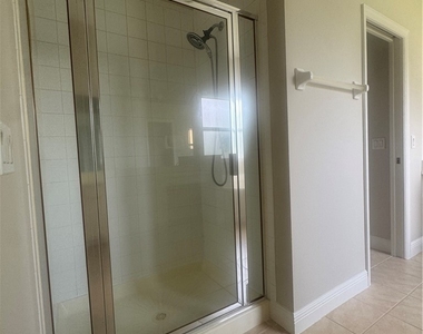 2673 Fishtail Palm Court - Photo Thumbnail 12