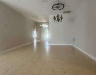 2673 Fishtail Palm Court - Photo Thumbnail 3