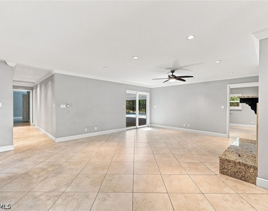 6574 Trail Boulevard - Photo Thumbnail 9