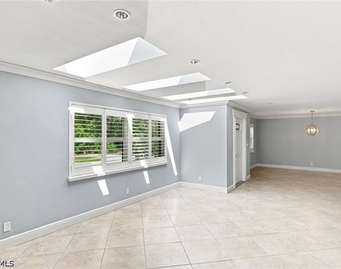 6574 Trail Boulevard - Photo Thumbnail 5
