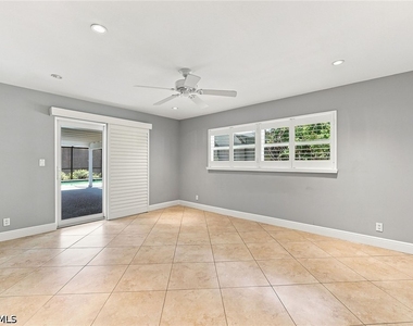 6574 Trail Boulevard - Photo Thumbnail 11