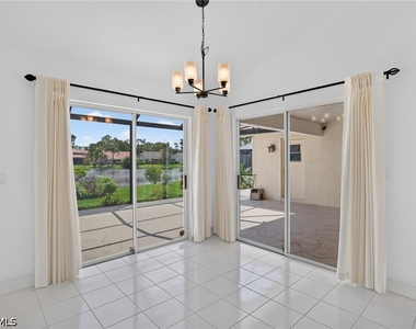 2126 E Crown Point - Photo Thumbnail 17