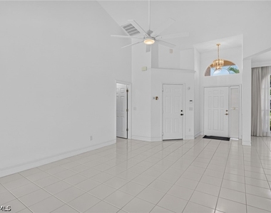 2126 E Crown Point - Photo Thumbnail 5