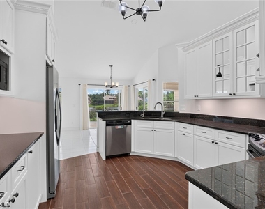 2126 E Crown Point - Photo Thumbnail 7