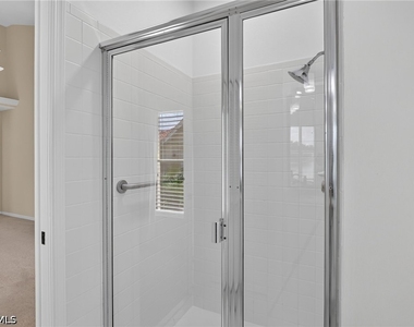 2126 E Crown Point - Photo Thumbnail 23