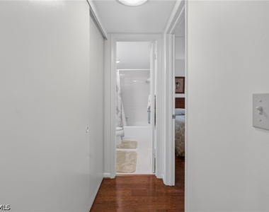 1087 Forest Lakes Drive - Photo Thumbnail 8