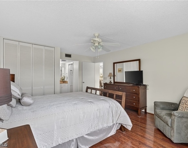 1087 Forest Lakes Drive - Photo Thumbnail 13