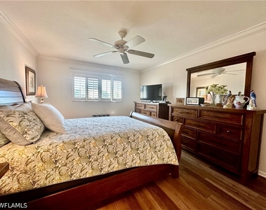 555 Park Shore Drive - Photo Thumbnail 20