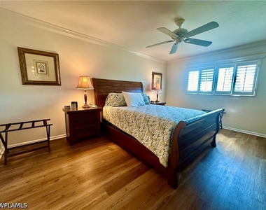 555 Park Shore Drive - Photo Thumbnail 21