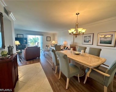 555 Park Shore Drive - Photo Thumbnail 7