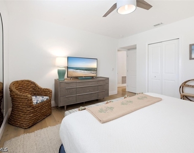940 3rd Street S - Photo Thumbnail 16