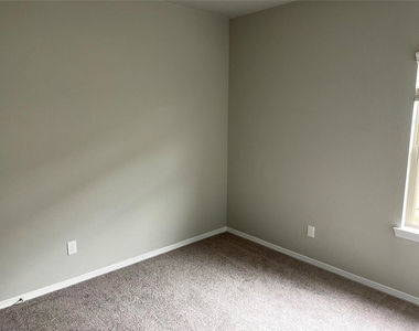 25588 Northpark Palm Drive - Photo Thumbnail 11