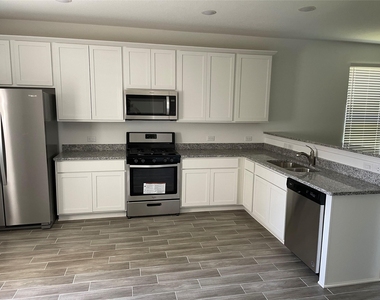 25588 Northpark Palm Drive - Photo Thumbnail 4